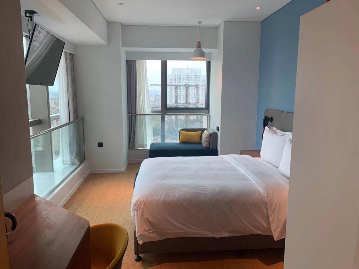 Holiday Inn Express Shanghai Baoyang By Ihg Luaran gambar
