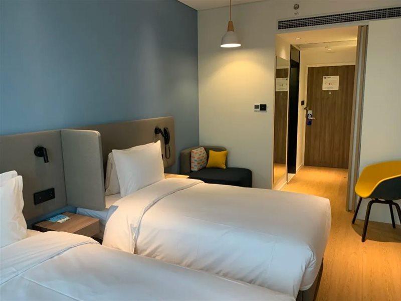 Holiday Inn Express Shanghai Baoyang By Ihg Luaran gambar