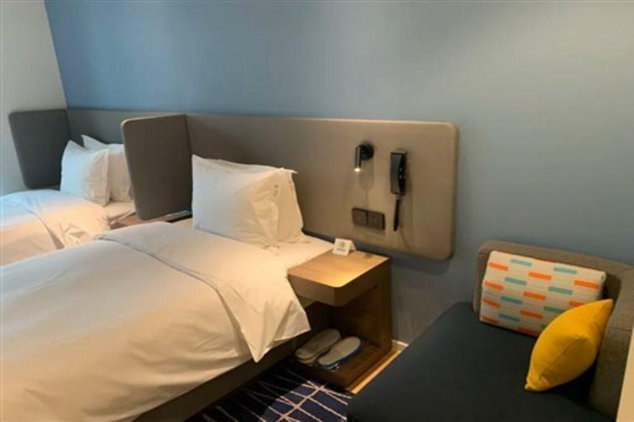 Holiday Inn Express Shanghai Baoyang By Ihg Luaran gambar
