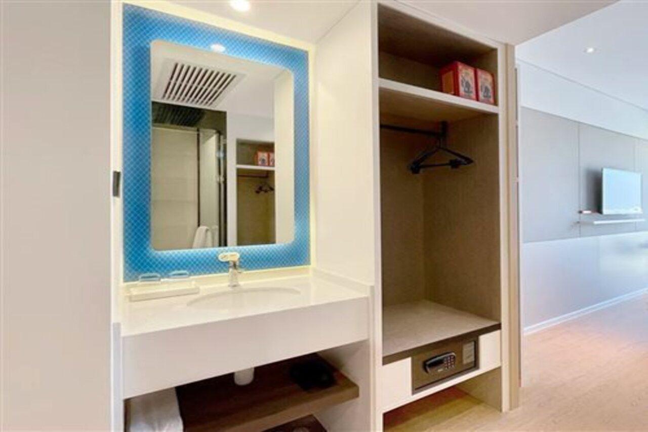 Holiday Inn Express Shanghai Baoyang By Ihg Luaran gambar